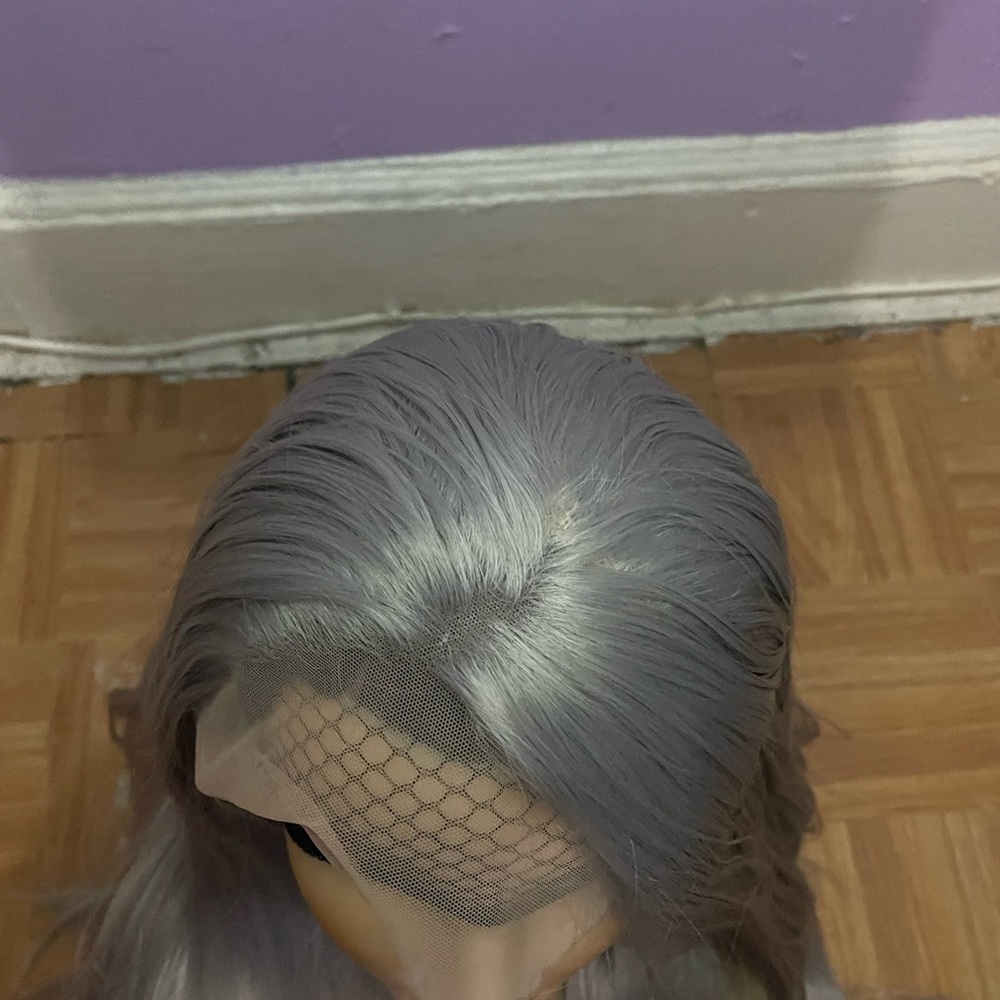 Silver/grey lace front wig (never used) synthetic hair